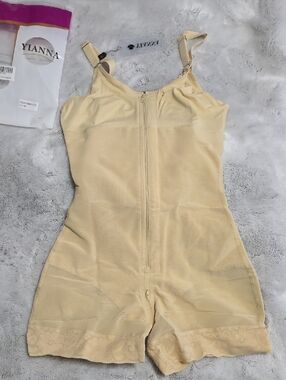 Yianna Light Beige Full-Body Shapewear Bodysuit with Front Zip